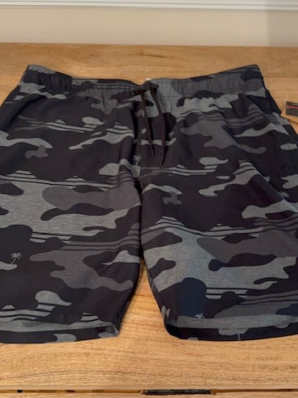 Travis Mathew Leader Board Elastic waist shorts - NWT